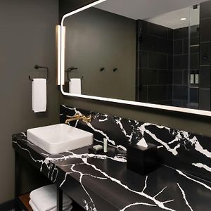 Queen Room Two Queen Beds Hearing Accessible